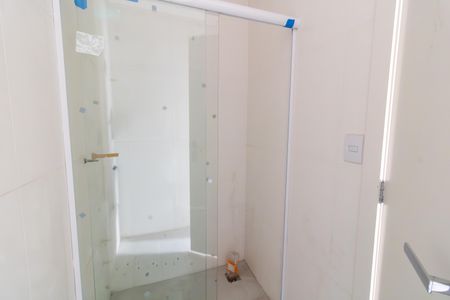 Casa de condomínio para alugar com 180m², 2 quartos e 2 vagasBanheiro da Suíte