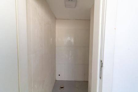 Casa de condomínio para alugar com 180m², 2 quartos e 2 vagasLavabo
