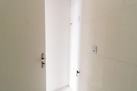Casa de condomínio para alugar com 180m², 2 quartos e 2 vagasBanheiro da Suíte