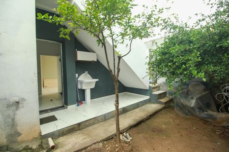 Casa para alugar com 49m², 1 quarto e 1 vagaÁrea de Serviço