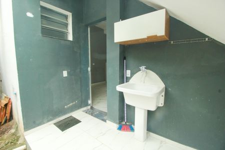 Casa para alugar com 49m², 1 quarto e 1 vagaÁrea de Serviço