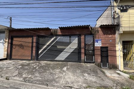 Casa para alugar com 250m², 2 quartos e 3 vagasFachada