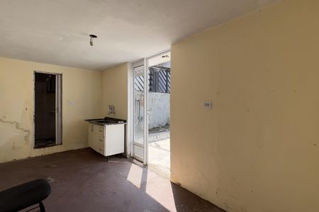 Casa para alugar com 250m², 2 quartos e 3 vagasEdícula