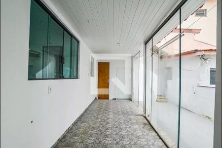 Casa para alugar com 78m², 2 quartos e 1 vagaCorredor