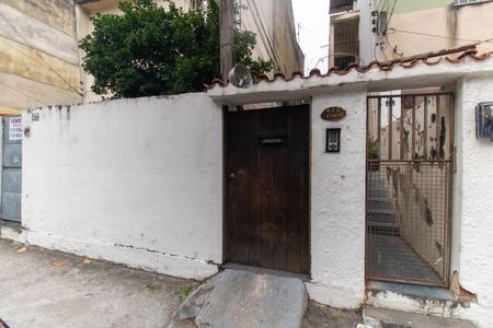 Casa para alugar com 55m², 1 quarto e sem vaga Casa para alugar com 55m², 1 quarto e sem vagaFachada