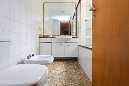 Apartamento para alugar com 155m², 4 quartos e 2 vagasBanheiro da Suíte 1