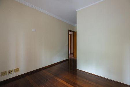 Apartamento para alugar com 155m², 4 quartos e 2 vagasSuíte 1