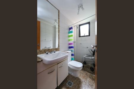 Apartamento para alugar com 155m², 4 quartos e 2 vagasBanheiro