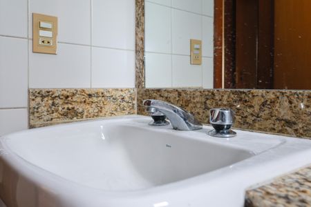Apartamento para alugar com 155m², 4 quartos e 2 vagasBanheiro