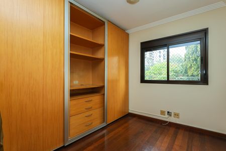Apartamento para alugar com 155m², 4 quartos e 2 vagasQuarto 3