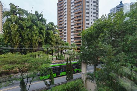 Apartamento para alugar com 155m², 4 quartos e 2 vagasVista da Suíte 1