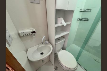 Casa à venda com 95m², 3 quartos e 2 vagasbanheiro 2