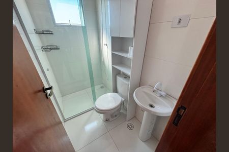 Casa à venda com 95m², 3 quartos e 2 vagasBanheiro da Suíte 1