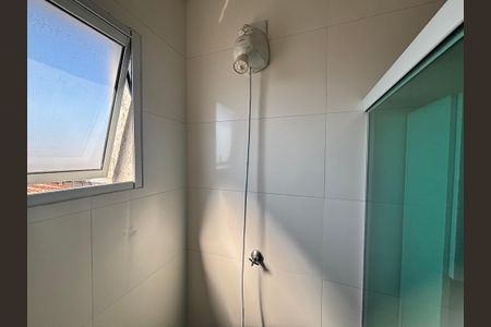 Casa à venda com 95m², 3 quartos e 2 vagasBanheiro da Suíte 1
