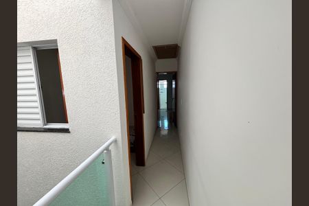 Casa à venda com 95m², 3 quartos e 2 vagasCorredor