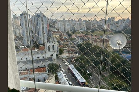 Apartamento à venda com 54m², 2 quartos e 2 vagasVista da janela
