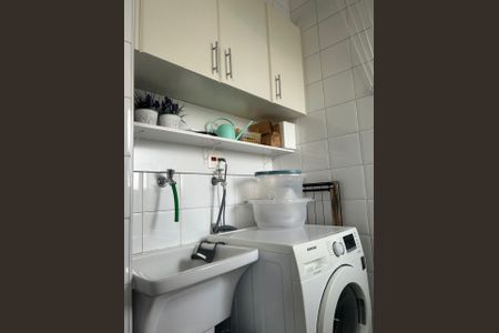 Apartamento à venda com 54m², 2 quartos e 2 vagasÁrea de serviço