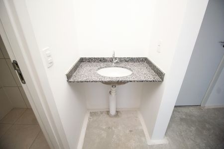 Apartamento à venda com 35m², 2 quartos e sem vaga Apartamento à venda com 35m², 2 quartos e sem vagaBanheiro