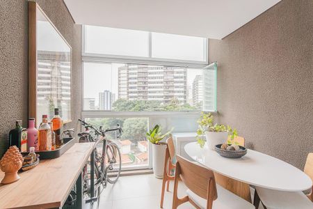 Varanda de apartamento para alugar com 1 quarto, 42m² em Sumaré, São Paulo