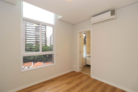Suíte  de apartamento para alugar com 1 quarto, 42m² em Sumaré, São Paulo