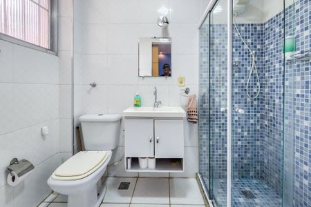 Banheiro  de kitnet/studio à venda com 1 quarto, 25m² em Lapa, Rio de Janeiro