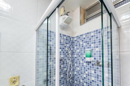 Banheiro  de kitnet/studio à venda com 1 quarto, 25m² em Lapa, Rio de Janeiro