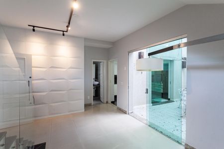 Casa à venda com 316m², 3 quartos e 4 vagasSala 3