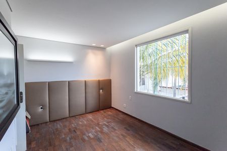 Casa à venda com 316m², 3 quartos e 4 vagasSuíte 