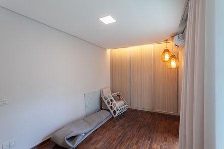 Casa à venda com 316m², 3 quartos e 4 vagasQuarto 2