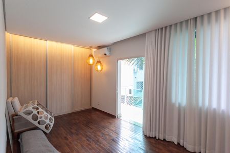 Casa à venda com 316m², 3 quartos e 4 vagasQuarto 2
