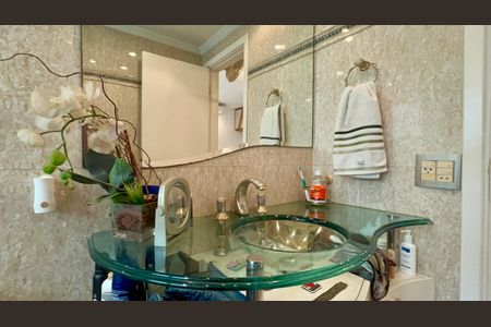 Apartamento à venda com 72m², 1 quarto e 1 vagaBanheiro da Suíte