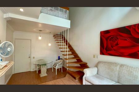 Apartamento à venda com 72m², 1 quarto e 1 vagaSala