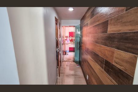 Apartamento à venda com 85m², 3 quartos e sem vagaCorredor de acesso a cozinha e área de serviço 