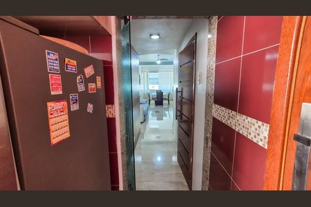 Apartamento à venda com 85m², 3 quartos e sem vagaCorredor de acesso a cozinha e área de serviço 