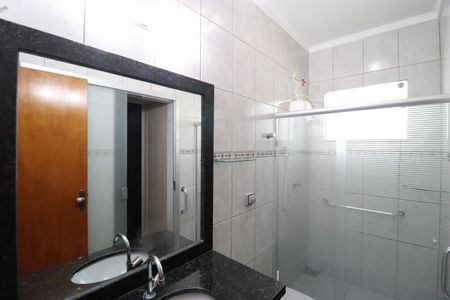 Casa para alugar com 153m², 3 quartos e 3 vagasBanheiro da Suíte 2