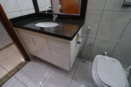 Casa para alugar com 153m², 3 quartos e 3 vagasBanheiro da Suíte 2