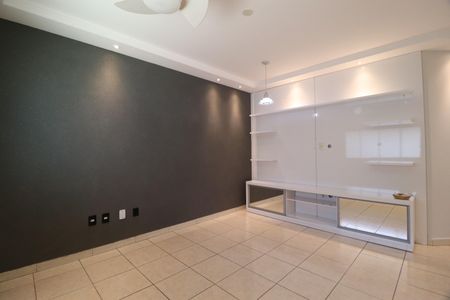 Casa para alugar com 153m², 3 quartos e 3 vagasSala