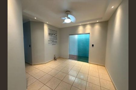 Sala de casa para alugar com 3 quartos, 153m² em Cidade Jardim, Uberlândia