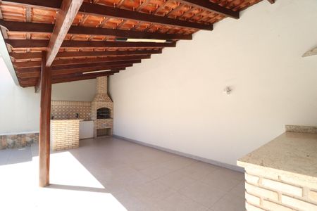 Casa para alugar com 153m², 3 quartos e 3 vagasVaranda