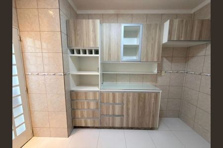 Cozinha de casa para alugar com 3 quartos, 153m² em Cidade Jardim, Uberlândia