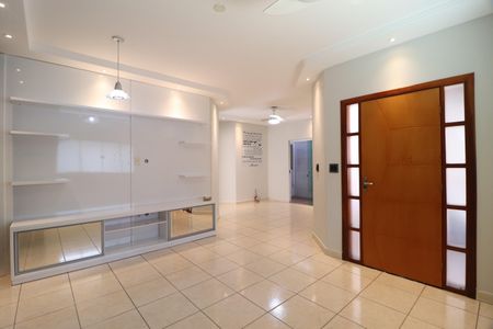 Sala de casa para alugar com 3 quartos, 153m² em Cidade Jardim, Uberlândia