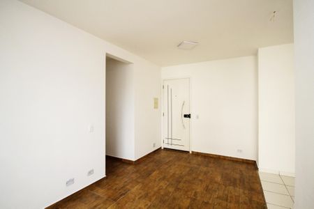 Sala de apartamento para alugar com 2 quartos, 48m² em Cemucam, Cotia