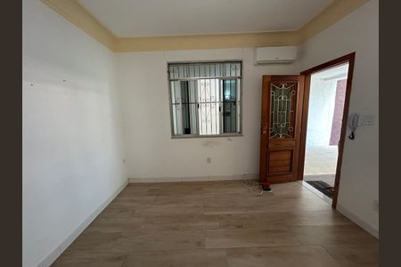 Casa para alugar com 120m², 3 quartos e 1 vagaSala