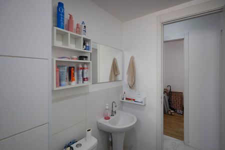 Apartamento à venda com 43m², 2 quartos e 1 vagaBanheiro 