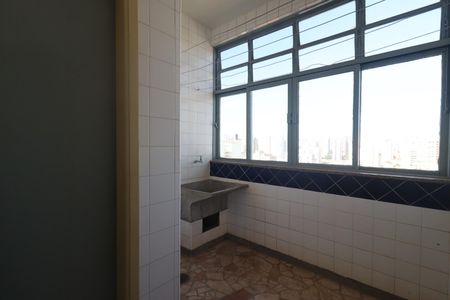 Apartamento para alugar com 120m², 3 quartos e 1 vagaÁrea de Serviço