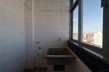 Apartamento para alugar com 120m², 3 quartos e 1 vagaÁrea de Serviço