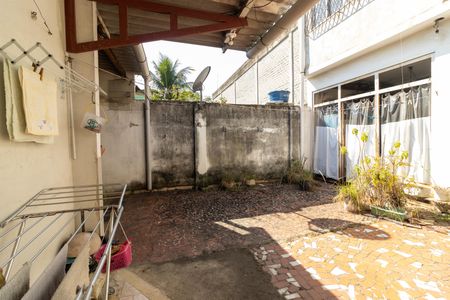 Casa à venda com 160m², 4 quartos e 3 vagasQuintal