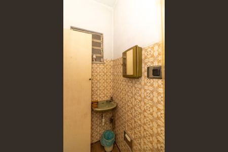 Casa à venda com 160m², 4 quartos e 3 vagasEdícula - Banheiro 3