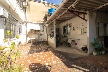 Casa à venda com 160m², 4 quartos e 3 vagasQuintal