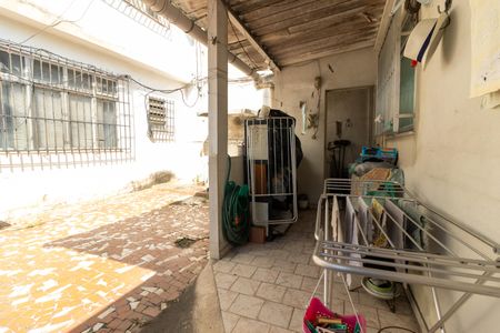 Casa à venda com 160m², 4 quartos e 3 vagasQuintal